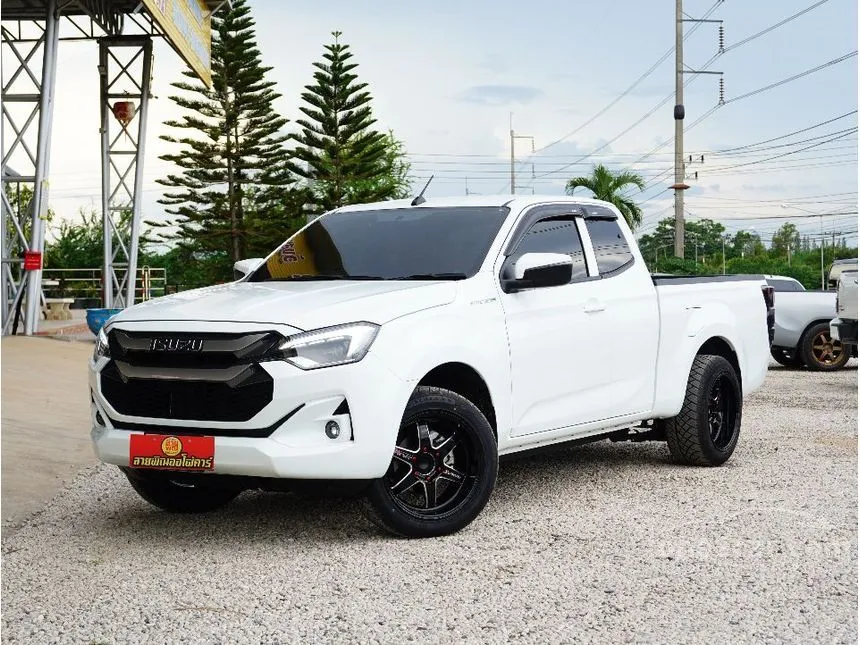 2025 Isuzu D-MAX L Space Cab Pickup