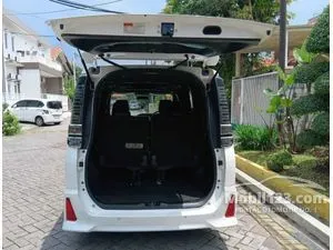 2017 Toyota Voxy 2.0 MPV