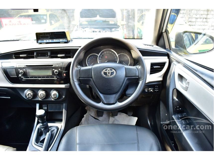 2015 Toyota Corolla Altis J Sedan