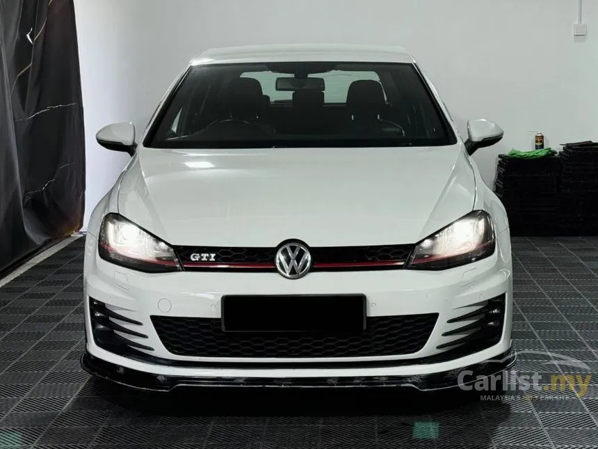 2013 Volkswagen Golf GTI Hatchback