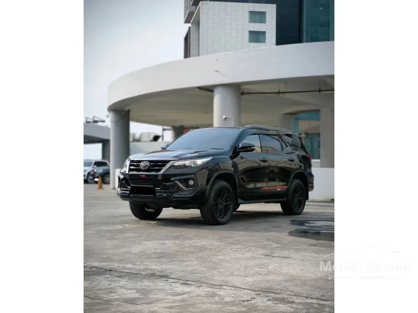 2019 Toyota Fortuner VRZ TRD 4X2 SUV