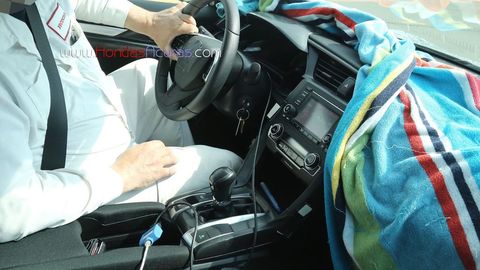 All-New 2016 Honda Civic's Interior Leaked Through Spyshots, Patent Drawings