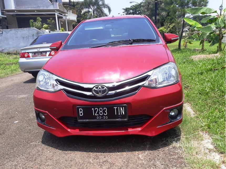 2015 Toyota Etios Valco G Hatchback