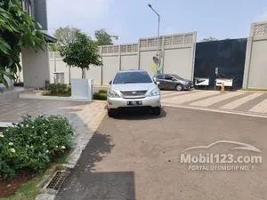 2005 Toyota Harrier 2.4 240G SUV