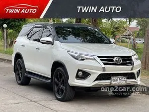 2017 Toyota Fortuner 2.8 (ปี 15-21) null null