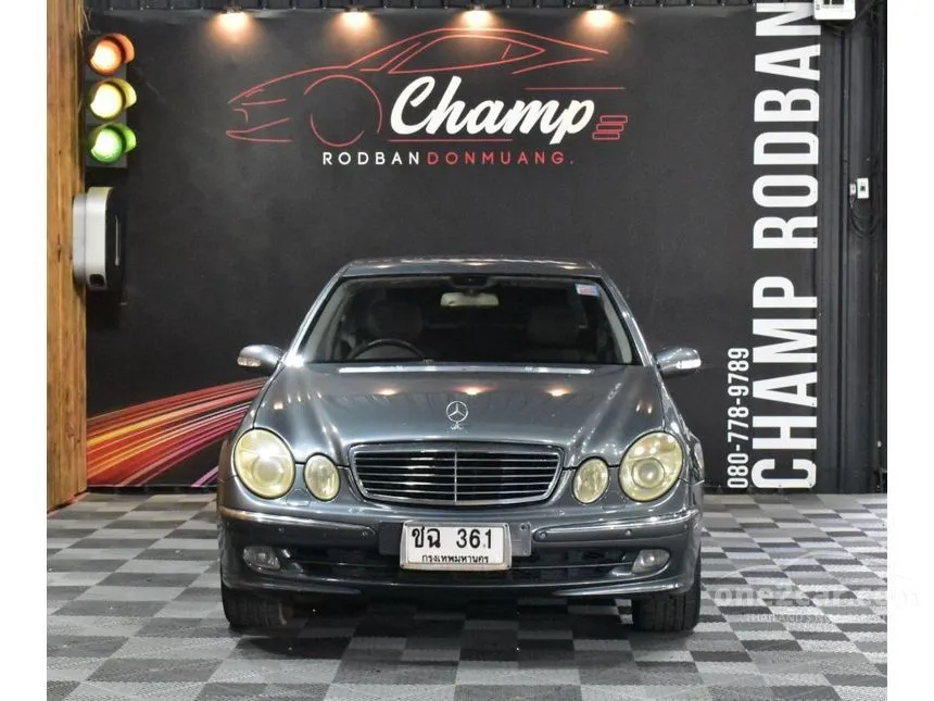 2006 Mercedes-Benz E200 Kompressor Elegance Sports Sedan