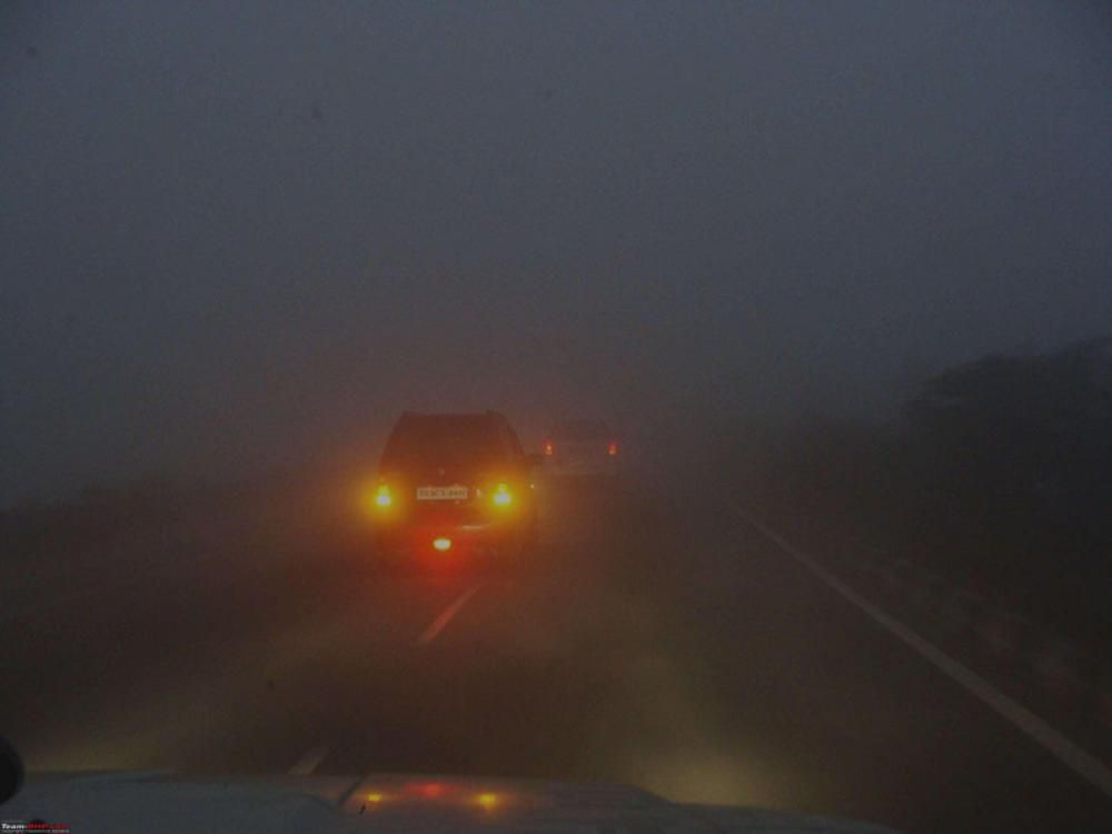 Nyalakan Lampu Hazard Saat Hujan, Bahaya Mengintai Anda - Panduan ...