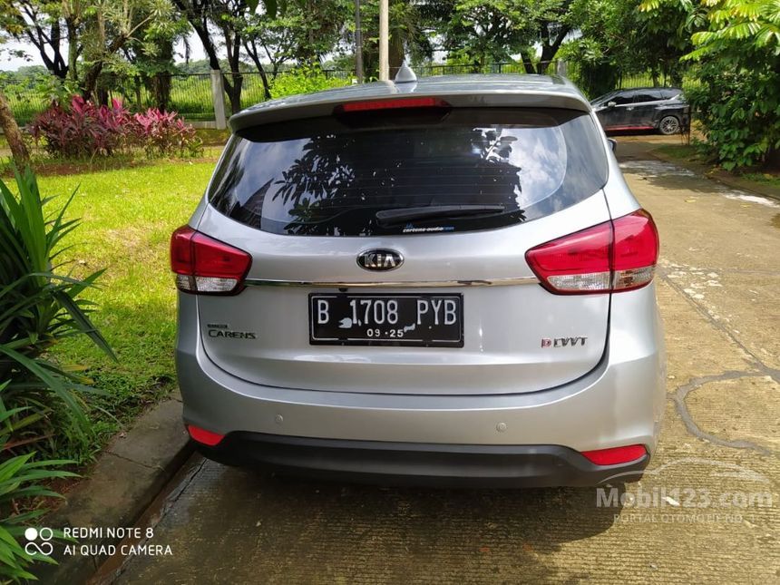 Jual Mobil KIA Carens 2015 LX 2.0 di Jawa Barat Manual MPV Silver Rp