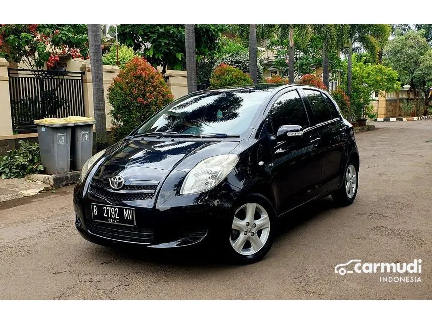 2008 Toyota Yaris E Hatchback