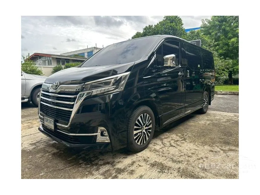 2020 Toyota Majesty Premium Van