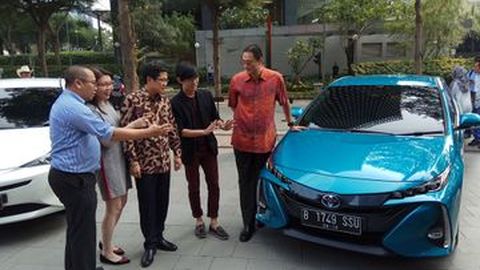 Toyota Pamer Teknologi Listrik di GIIAS 2018