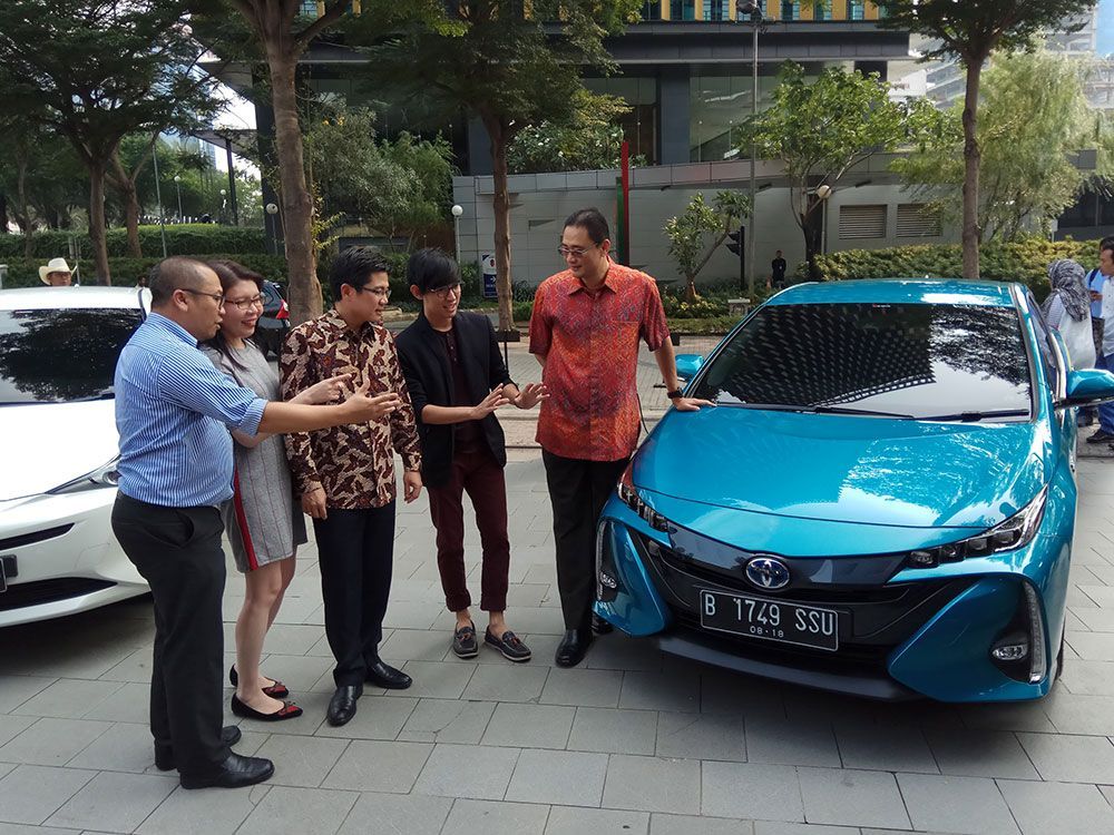 Toyota Pamer Teknologi Listrik di GIIAS 2018