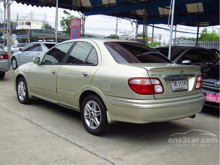 Nissan sunny 2002