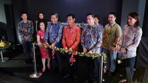 Mercedes-Benz Resmikan Dealer Baru di Makassar