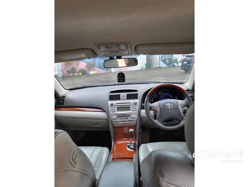 2010 Toyota Camry V Sedan