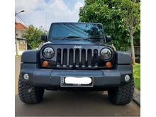 2010 Jeep Wrangler 3.8 Rubicon SUV 2 pintu hitam siap pakai
