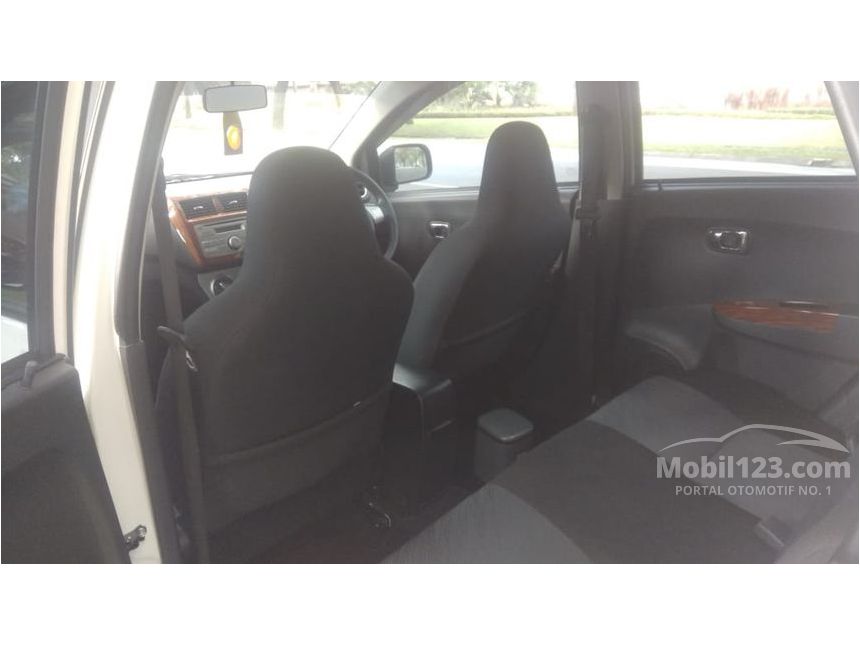 2017 Daihatsu Ayla X Elegant Hatchback