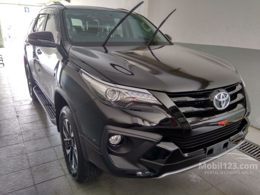 Jual Mobil Toyota Fortuner 2019 VRZ 2 4 di Banten 