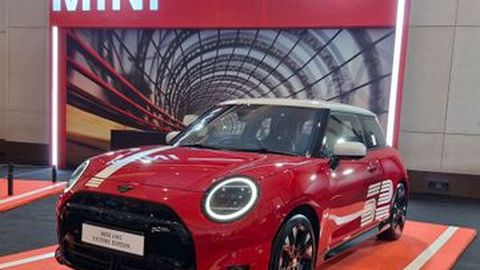 Kehadiran MINI 1965 Victory Edition Menandai Ulang Tahun ke-25 BMW Group di Indonesia