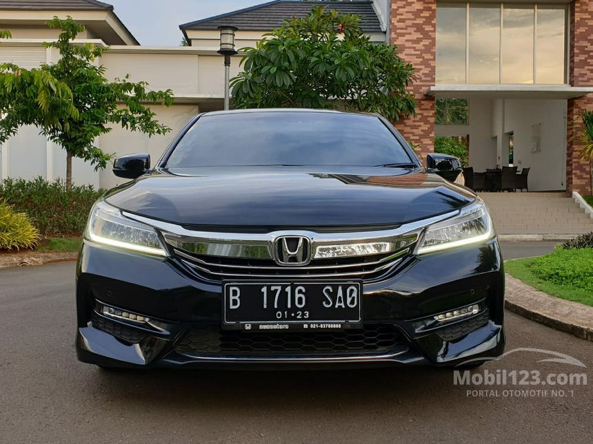 Jual Mobil Honda Accord 2017 Vti L 2 4 Di Dki Jakarta Automatic Sedan Hitam Rp 382 000 000 7058879 Mobil123 Com