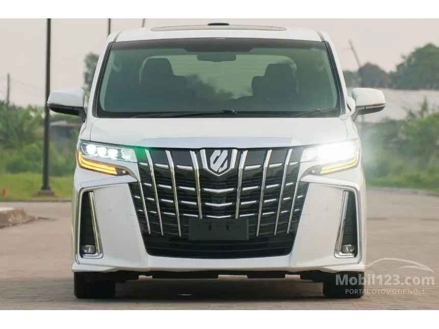 2015 Toyota Alphard SC MPV
