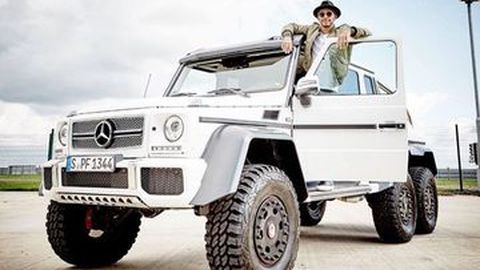 Lewis Hamilton Tertarik Beli 'Monster' Ini