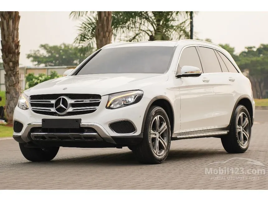 2017 Mercedes-Benz GLC200 Exclusive SUV