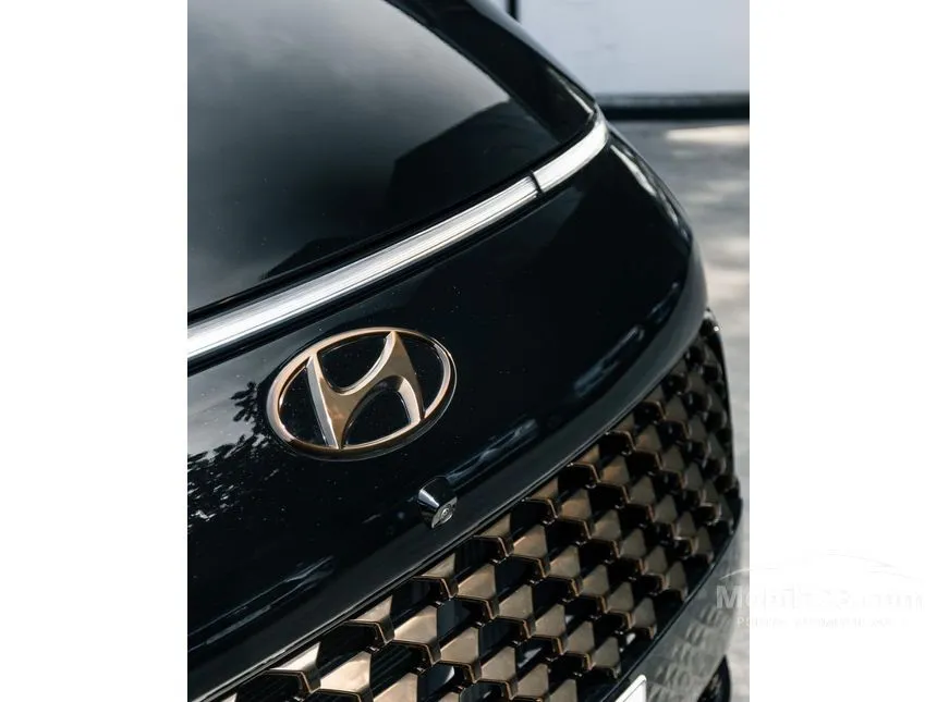 Jual Mobil Hyundai Staria 2024 Signature 7 2.2 di DKI Jakarta Automatic Wagon Hitam Rp 885.343.000