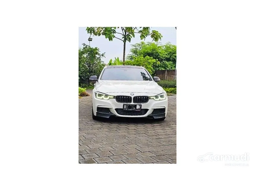 2013 BMW 335i Luxury Sedan