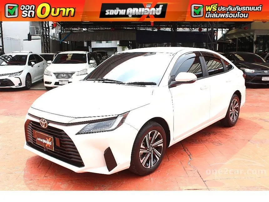 2023 Toyota Yaris Ativ Smart Sedan