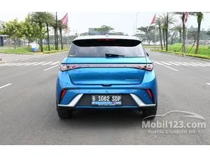 2024 BYD Dolphin Premium Extended Range Hatchback