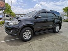 2013 Toyota Fortuner 3.0 (ปี 12-15) V SUV AT