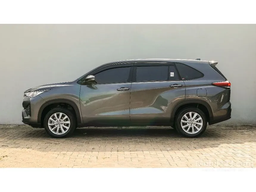 2024 Toyota Kijang Innova Zenix V (Non Premium Color) MPV