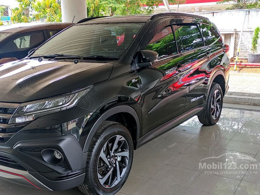 Jual Mobil Toyota Rush 2020 TRD Sportivo 1.5 di Banten Manual SUV Hitam