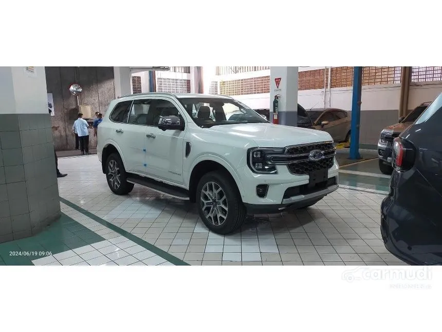 Jual Mobil Ford Everest 2024 Titanium 2.0 di DKI Jakarta Automatic SUV Putih Rp 930.000.000