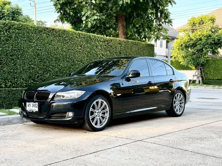 2012 BMW 318i Sedan