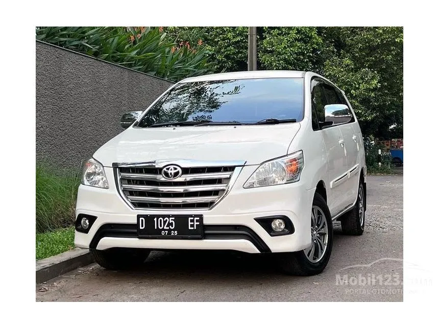 Jual Mobil Toyota Kijang Innova 2015 G 2.5 di Jawa Barat Automatic MPV Putih Rp 250.000.000
