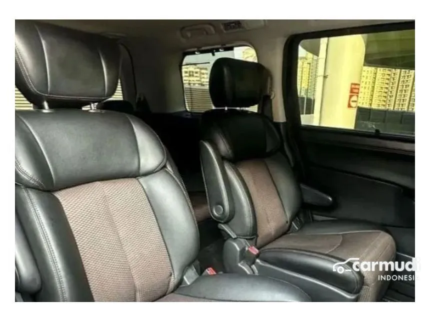 2011 Nissan Elgrand Highway Star MPV