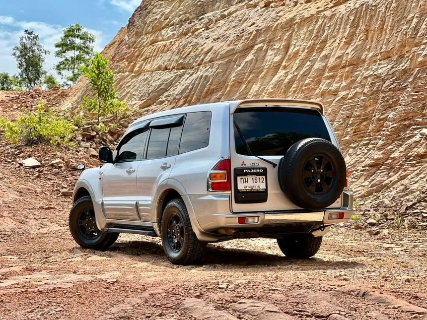 2001 Mitsubishi PAJERO GLS SUV