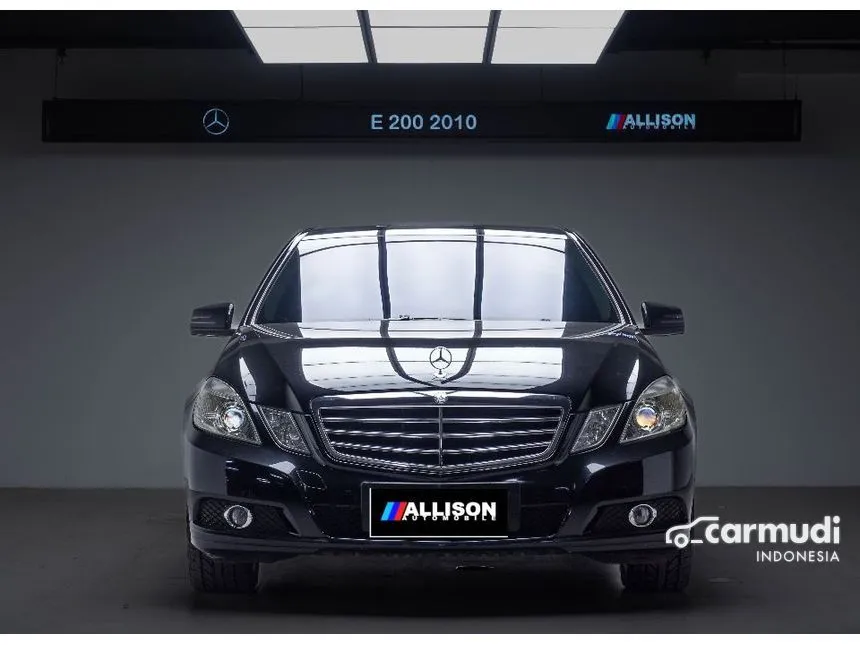 2010 Mercedes-Benz E200 CGI Sedan