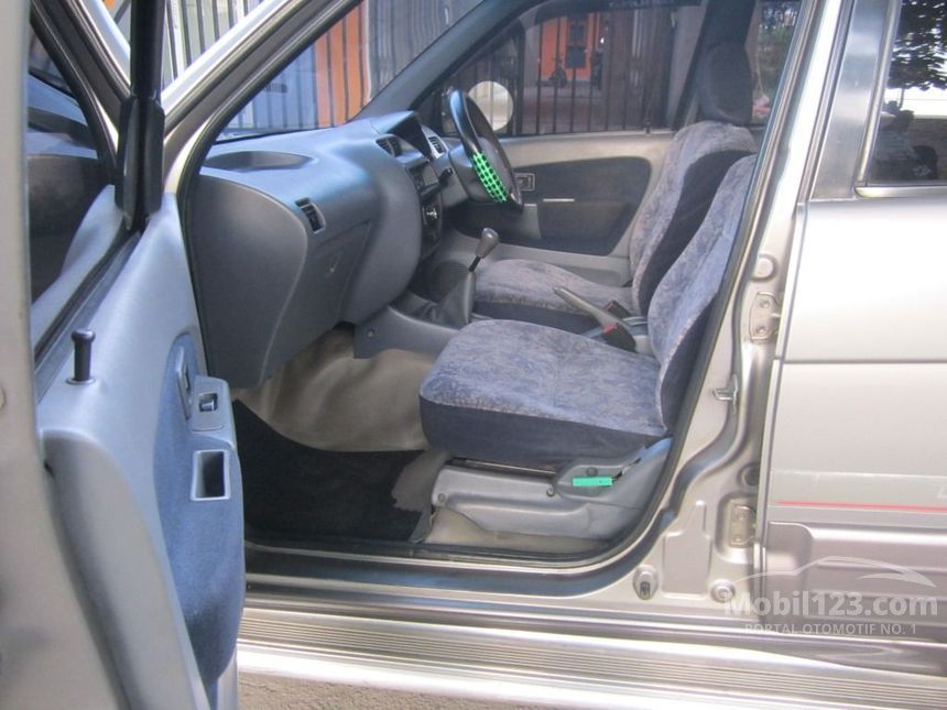 2000 Daihatsu Taruna CSX SUV