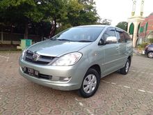 2007 Toyota Kijang Innova 2.0 E manual bensin.. km antik baru 46 rbu. kondisi full ors, dan sangat jatang pakai