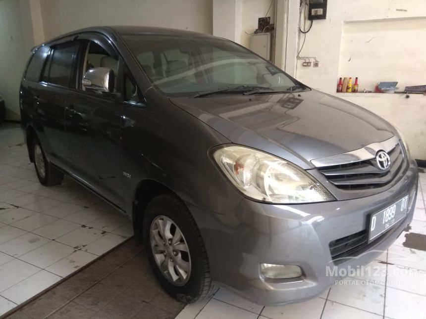 Jual Mobil Toyota Kijang Innova 2009 G 2.0 di Jawa Barat Manual MPV Abu ...