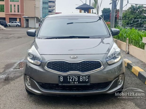  Carens - KIA Murah - 9 mobil dijual di Indonesia - Mobil123