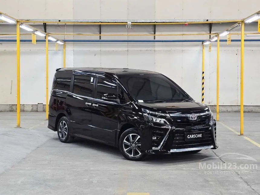 2021 Toyota Voxy MPV