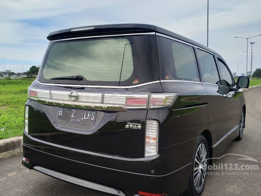 Nissan elgrand 2016