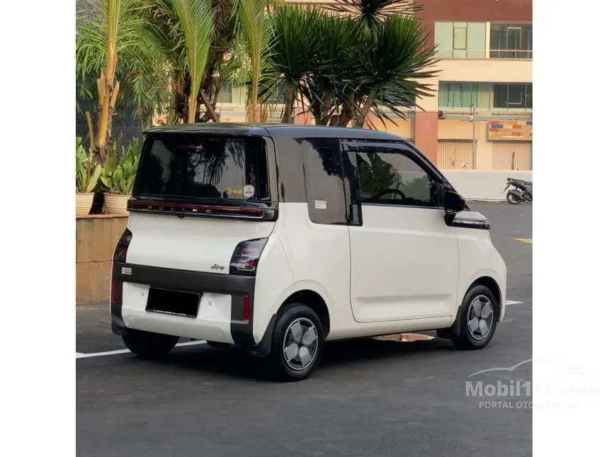 2022 Wuling Air EV Long Range Hatchback