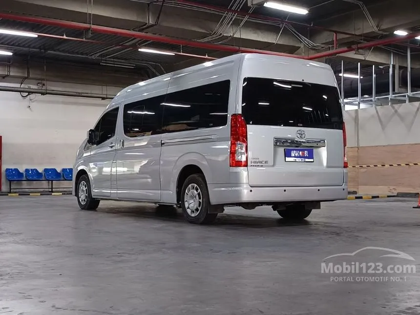 2023 Toyota Hiace Premio Van