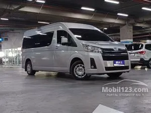 2023 Toyota Hiace 2.8 Premio Van
