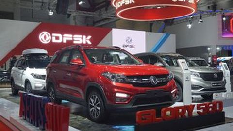 Pilihan Menarik SUV Medium Rp100 Jutaan, Mobil DFSK Glory 560 Bekas Lebih Murah dari LCGC!